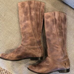 “Frye”Women's Distressed Brown  Boots